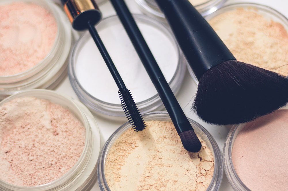 5 Foundation Tips for Aging Skin