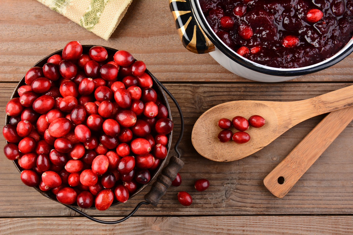8 Foods People Undergoing Medical Treatments Often Avoid